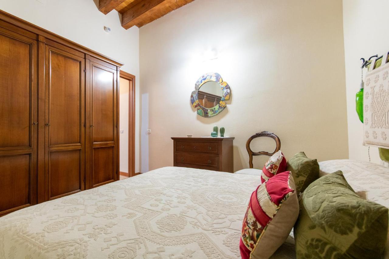 Appartamento Le Dame Di Castello Cagliari Esterno foto
